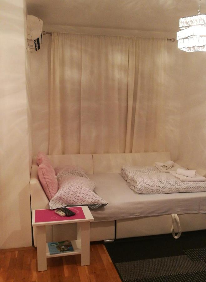 Apartman Natasha Τρέμπινιε Εξωτερικό φωτογραφία